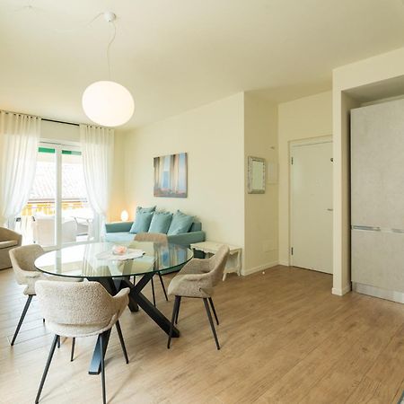 Domus Verona - Ampia Residenza Filippini A Pochi Passi Dall'Arena Exteriör bild