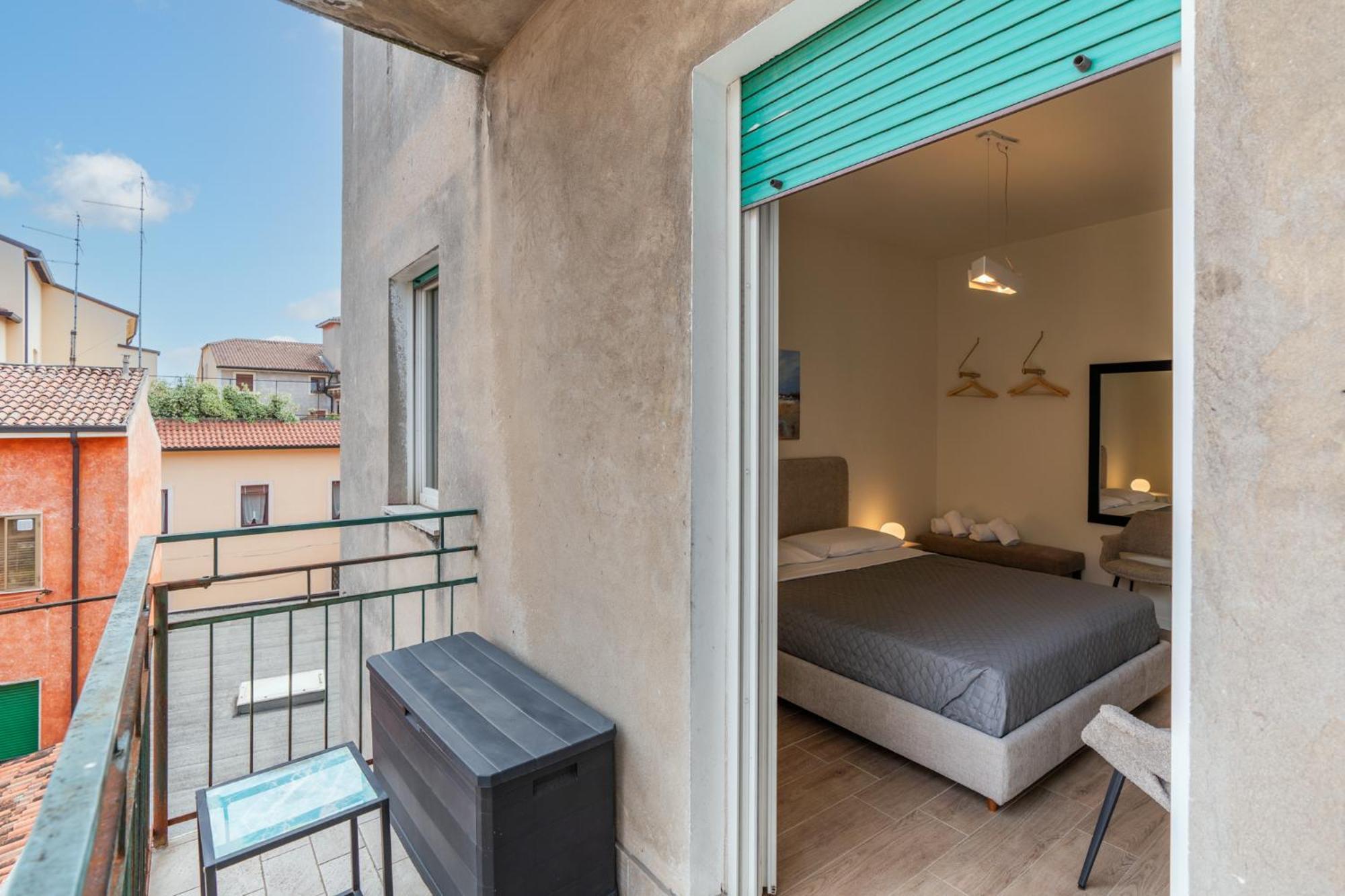 Domus Verona - Ampia Residenza Filippini A Pochi Passi Dall'Arena Rum bild